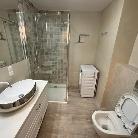 Sw Ducha Center Appartement